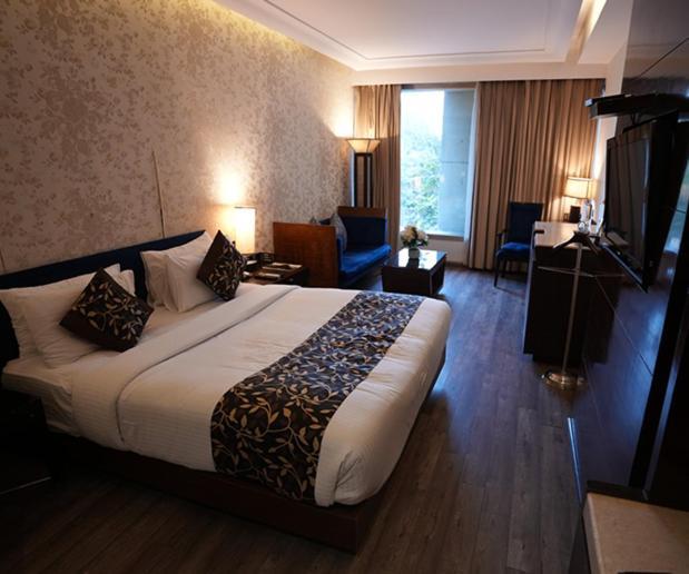 The Galgotias Hotel Gurugram Гургаон Экстерьер фото